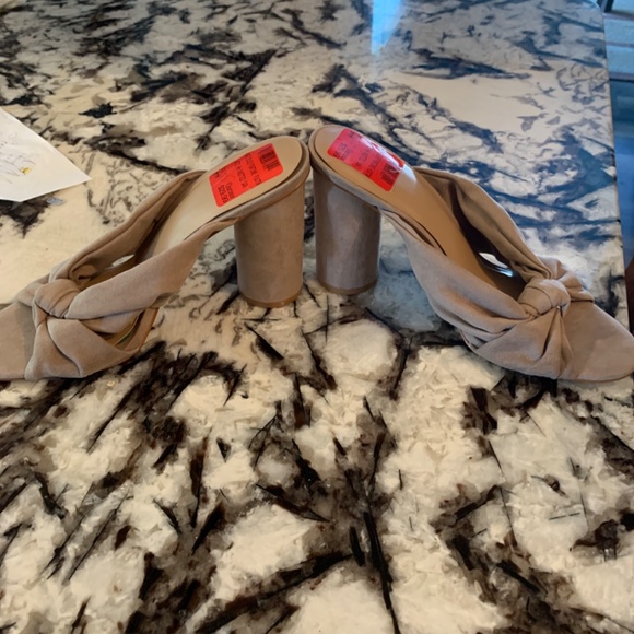 Kaari Blue knitted suede heels.‎ Never worn . - Picture 2 of 4